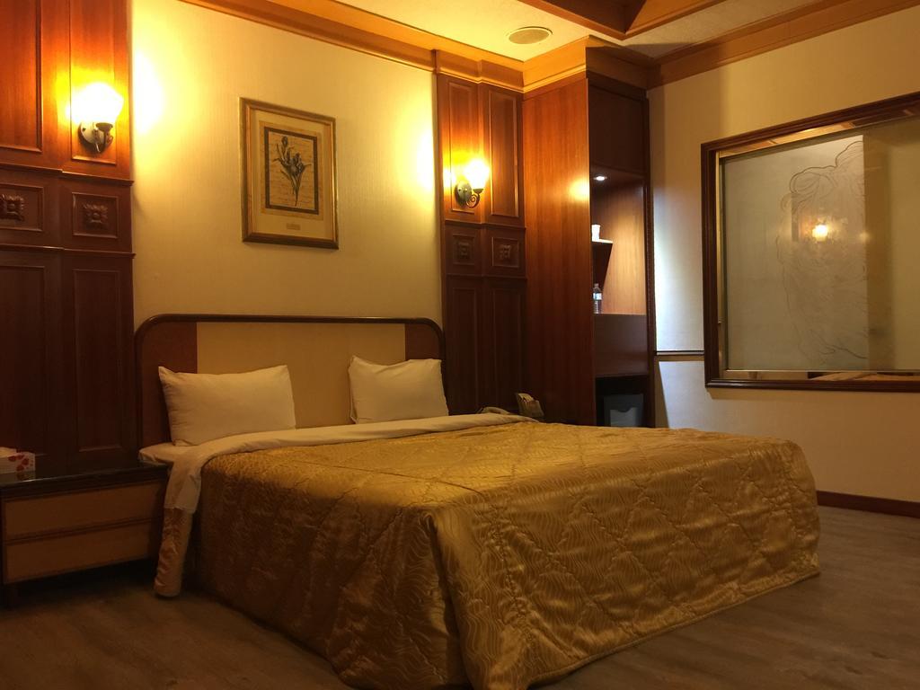 Changsing Business Motel Tainan Exterior foto