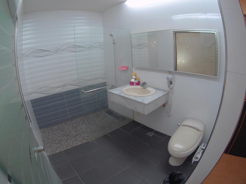 Changsing Business Motel Tainan Exterior foto
