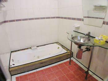 Changsing Business Motel Tainan Exterior foto